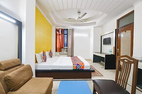 Fabhotel Western