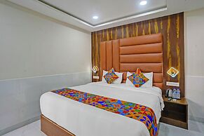 Fabhotel Small Daddy Plus