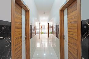 Fabexpress Shyam Palace