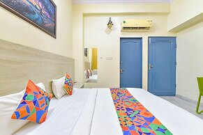 Fabhotel Bloom Stone