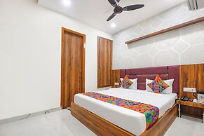 Fabhotel Royal Metro
