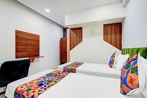 Fabhotel Leon Square