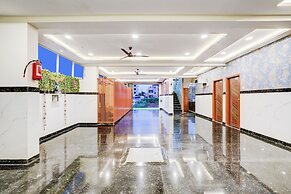 Fabhotel Leon Square