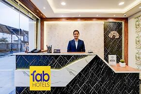 Fabhotel Leon Square