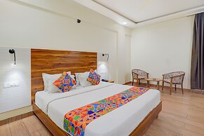 Fabhotel East Land
