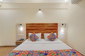 Fabhotel East Land