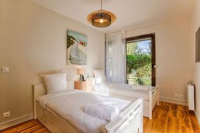 Deauville Lovely Flat With Private Garden