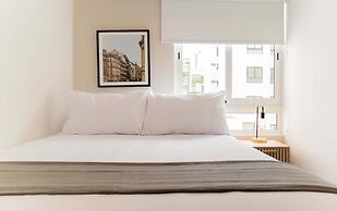 w Comfortable 2BR Stay in Miraflores