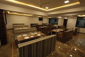 Green Paradise Hotel And Restaurant