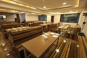 Green Paradise Hotel And Restaurant