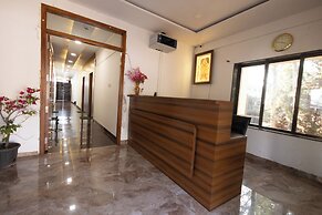 Green Paradise Hotel And Restaurant