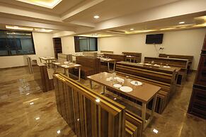 Green Paradise Hotel And Restaurant