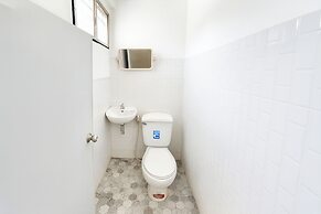 Satop Travelers Guesthouse