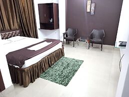 Nirvis Grand