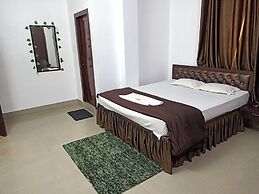 Nirvis Grand