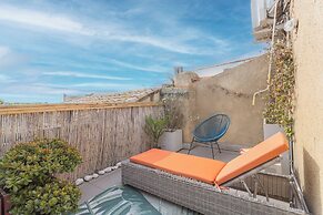 Central Narbonne with Rooftop Terrace