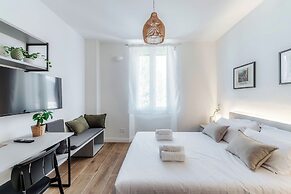 Casa Batèl Suites & Apartments