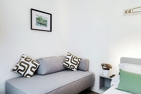 Casa Batèl Suites & Apartments