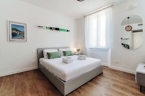 Casa Batèl Suites & Apartments