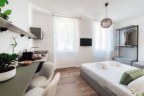 Casa Batèl Suites & Apartments