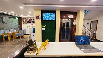 Vantara Premium- Hotel Shreya Galaxy