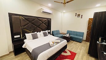 Vantara Premium- Hotel Shreya Galaxy