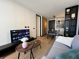 Oceana Suites San Eugenio