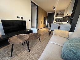 Oceana Suites San Eugenio