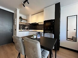 Oceana Suites San Eugenio
