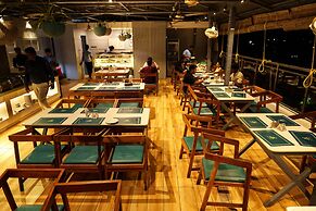 Olive Hotel & Suites