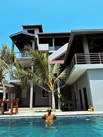 Goalie Beachfront Resort