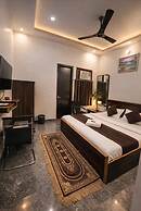 Hotel Nidhivan Dham