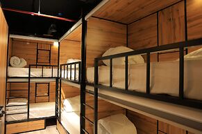 DOO Hostel
