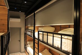 DOO Hostel