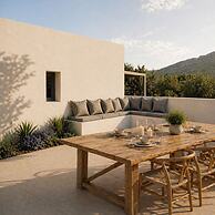 Mitos Ultimate Escape Villa