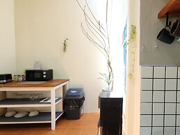 Baan Hinlad Home and Hostel
