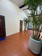 Baan Hinlad Home and Hostel