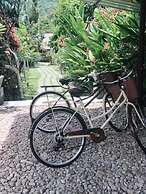 Baan Hinlad Home and Hostel