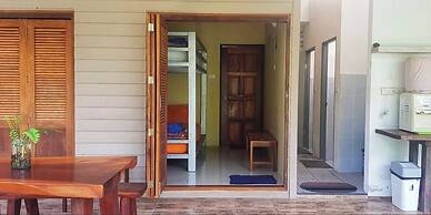 Baan Hinlad Home and Hostel