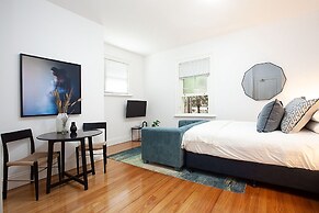 Chic and Characterful Studio Apartment