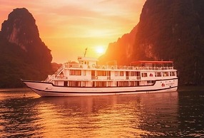 Vietsails cruises