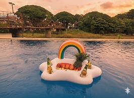 Intimate Riverside Resort