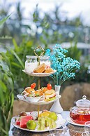 Sea Front Apartment & Spa Da Nang