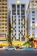 Sea Front Apartment & Spa Da Nang
