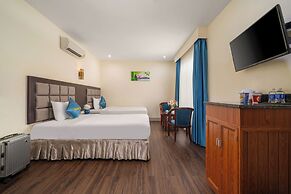 Sea Front Apartment & Spa Da Nang