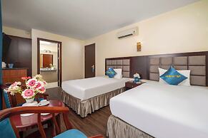 Sea Front Apartment & Spa Da Nang