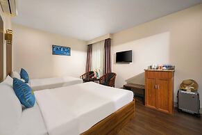 Sea Front Apartment & Spa Da Nang