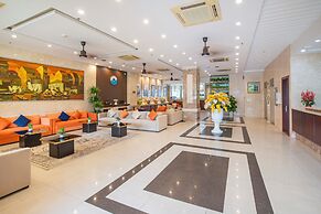 Sea Front Apartment & Spa Da Nang