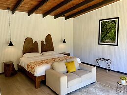 Yerbabuena Lodge