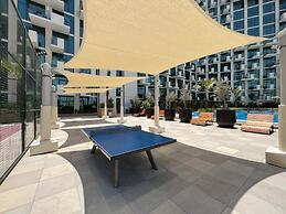 Farhad Azizi Residences - Al Jaddaf